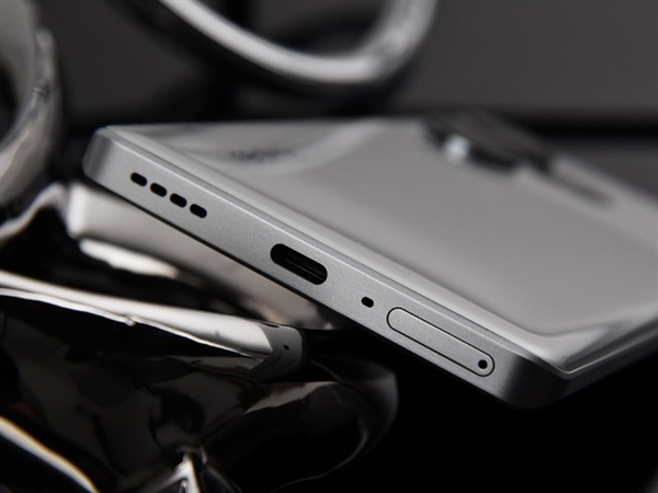 相差100元 真我GT Neo6和真我GT Neo6 SE到底怎么選