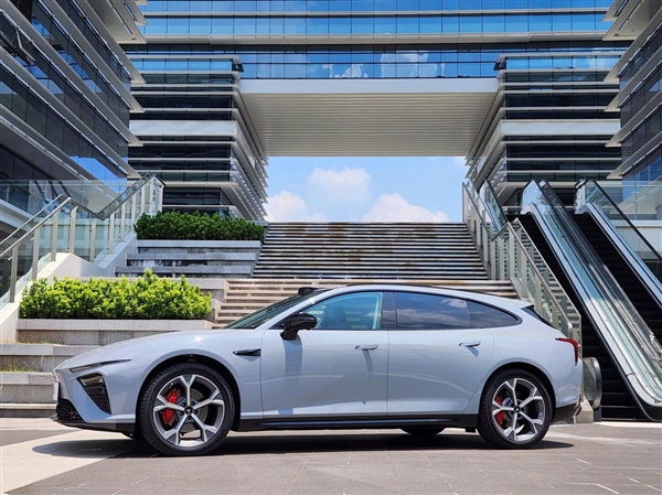 試駕哪吒S獵裝：個性、顏值、性能、實用通通滿足！