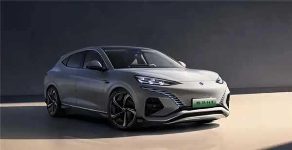 2千可抵2.2萬(wàn)！騰勢(shì)N7推出限時(shí)購(gòu)車(chē)權(quán)益：售30.18萬(wàn)起