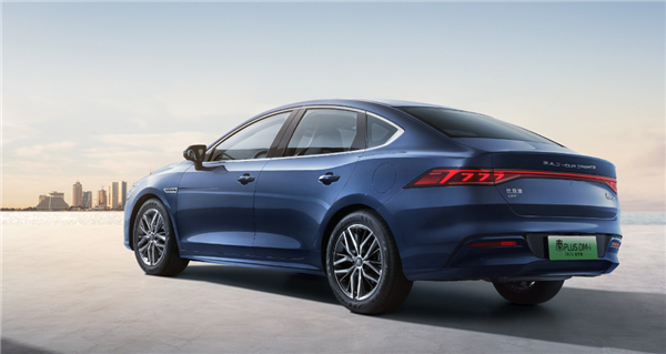 8.99萬起！史上最便宜的馬自達(dá)3上市 合資與自主同價該如何選擇