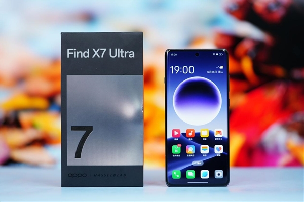 首款驍龍8 Gen3雙潛望手機(jī)！OPPO Find X7 Ultra圖賞
