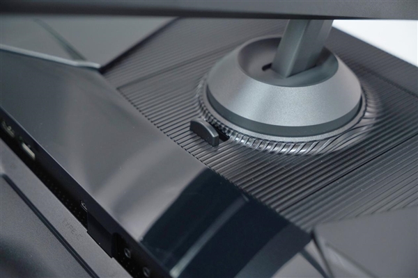 360Hz超高刷新率！技嘉AORUS FO27Q3顯示器圖賞