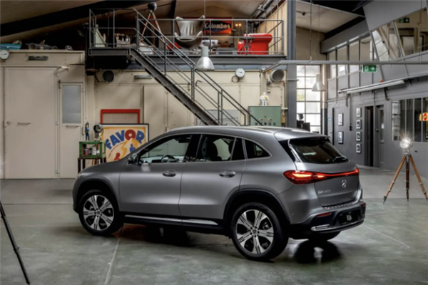 外觀大變！全新奔馳純電SUV“EQA、EQB”官宣 有望明年上市