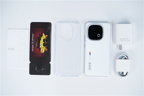 最便宜驍龍8至尊版手機！iQOO 13圖賞