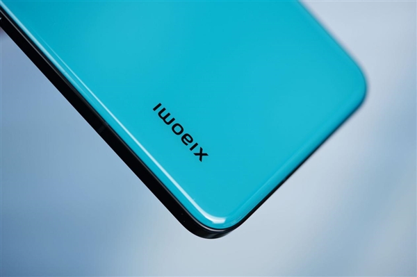 小米汽車同色！小米14、小米手表S3海灣藍(lán)定制版圖賞