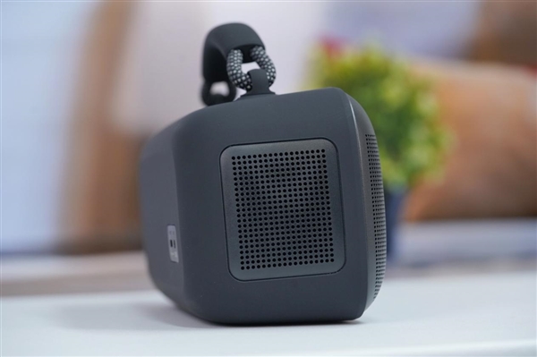 一次充電暢聽20小時(shí)！Bose SoundLink Max手提音箱圖賞