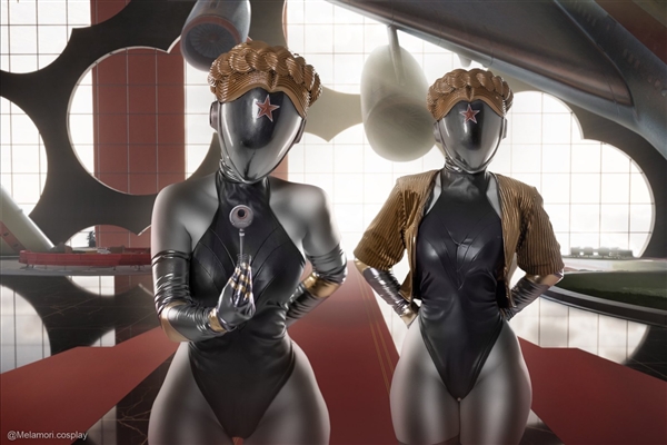 俄妹COS《原子之心》雙生舞伶 身材性感非常吸睛