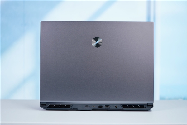 RTX 4070加持！機械革命新極光Pro 2024游戲本圖賞