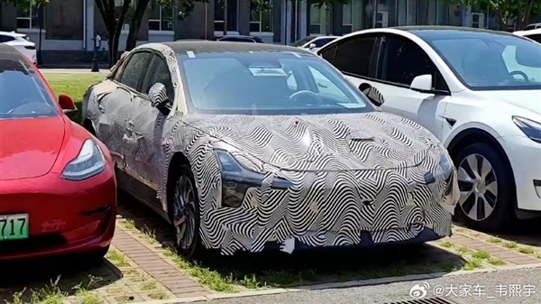 砍掉儀表和實體按鍵 小鵬子品牌首車內飾首曝：特像特斯拉