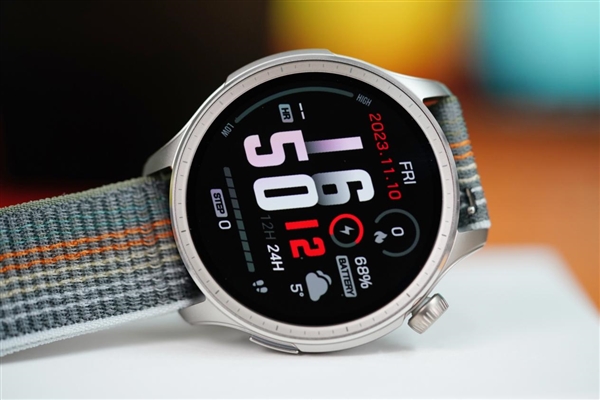 血壓測量軟件獲醫(yī)療器械認證！華米Amazfit Balance手表圖賞