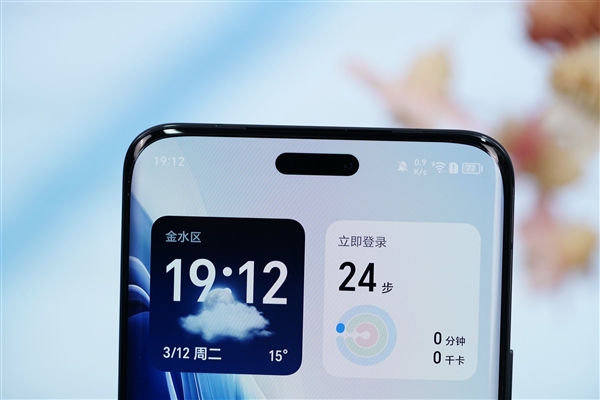 鷹眼相機(jī)設(shè)計(jì)更靈動(dòng)！榮耀Magic6至臻版圖賞