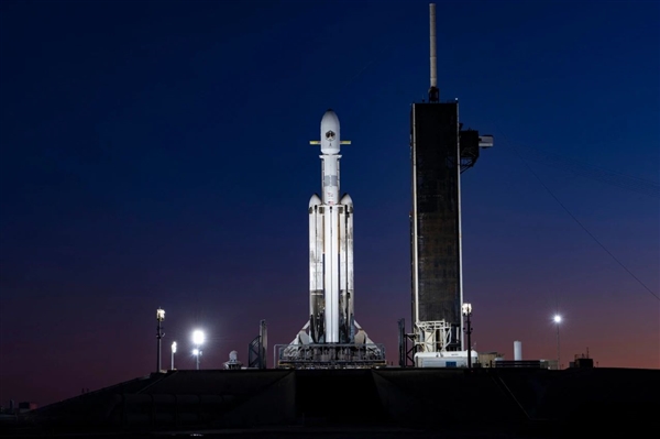 SpaceX重型獵鷹火箭發(fā)射美國太空軍機(jī)密衛(wèi)星：不怕核打擊