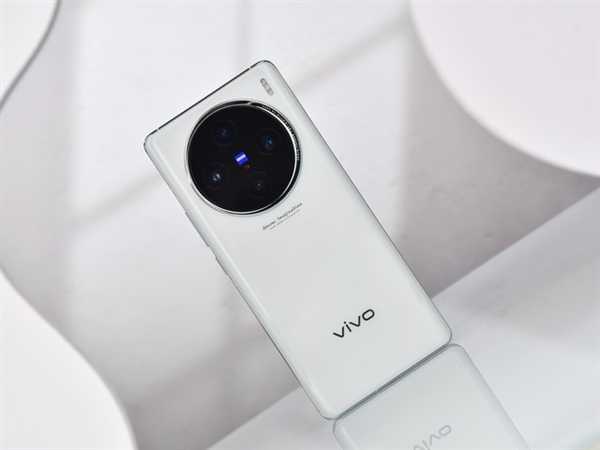 相差1000元！vivo X100和X100 Pro最詳細(xì)對比