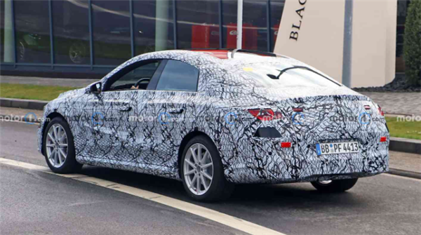 奔馳首款“星星眼”車型來了！全新奔馳CLA諜照曝光
