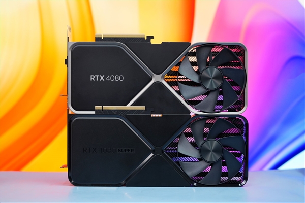 全黑化！NVIDIA RTX 4080 SUPER公版顯卡圖賞
