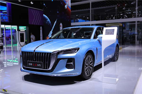 15.98萬起 國產(chǎn)豪華新款紅旗H5上市：百公里僅需5升油的混動版來了