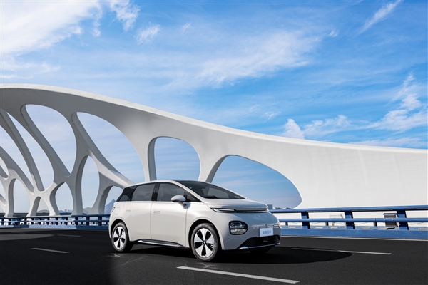 想造爆款 五菱聽勸