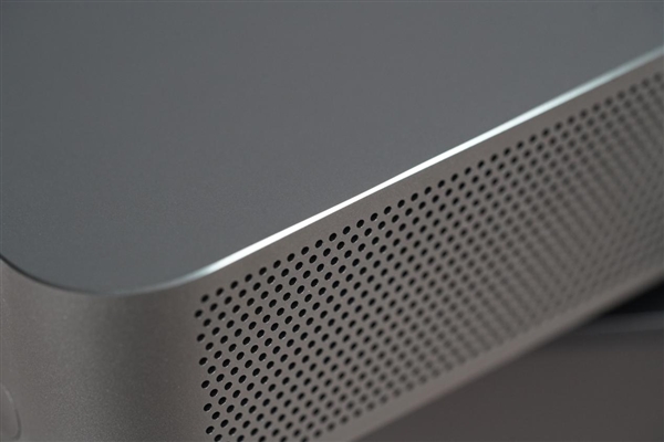 僅巴掌大小的桌面神器！小米迷你主機圖賞