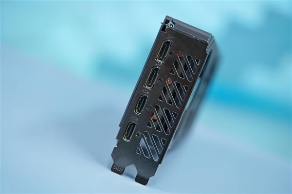 支持雙BIOS功能！獵鷹RTX 4060 Ti Eagle圖賞