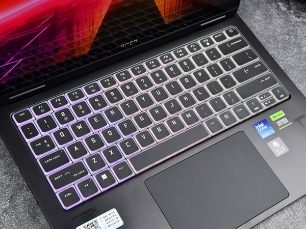 惠普首款A(yù)I PC！OMEN暗影精靈10 SLIM 14 AI游戲本上手