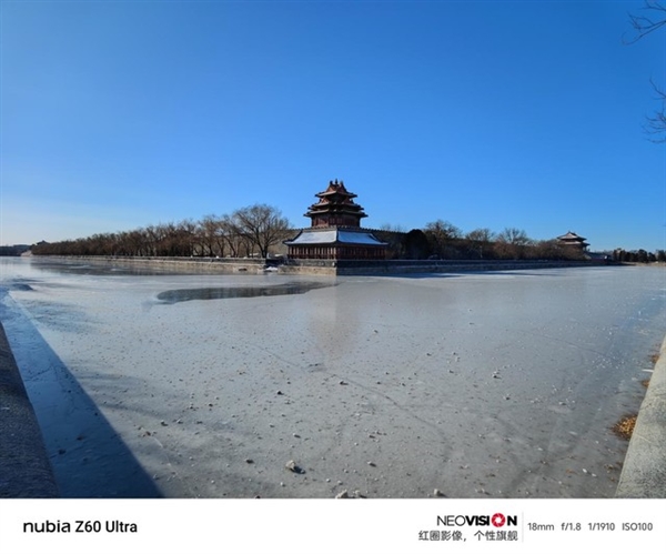 努比亞年度機(jī)皇！Z60 Ultra上手：唯一的真全面屏影像旗艦