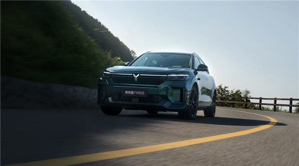 理想L7不香了！嵐圖FREE新車上市 增程+智駕 只要26.69萬元 