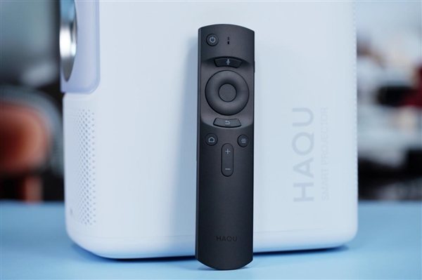 550CVIA流明同價(jià)位最亮！哈趣K2投影儀圖賞