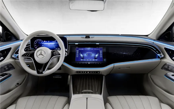5款車型 2種外觀：全新國(guó)產(chǎn)奔馳E配置疑似曝光！次頂配以上才有大屏 