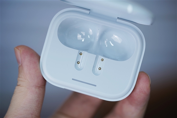 33小時超長續(xù)航！Redmi Buds 6S圖賞