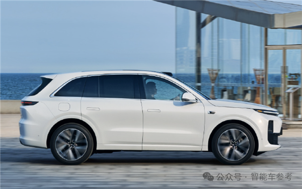 中國(guó)汽車(chē)1超2強(qiáng)格局：比亞迪無(wú)敵、理想復(fù)蘇、華為狂干BBA