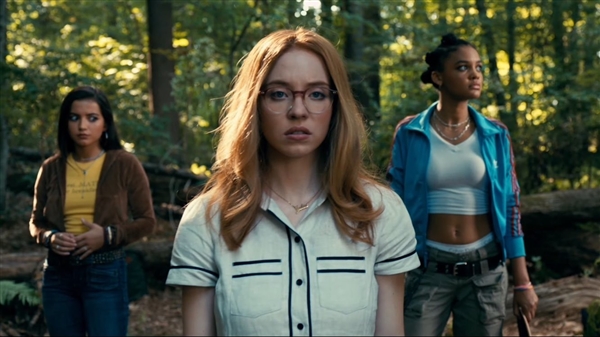 《蜘蛛夫人》新劇照出爐：蜘蛛女齊上陣魅力大