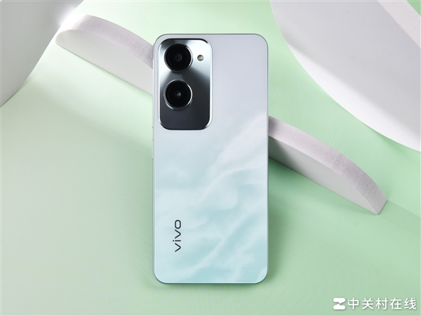 千元續(xù)航怪獸！vivo Y37上手