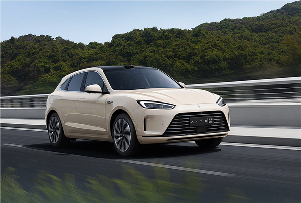 余承東推薦、老車主怒贊！華為DATS到底是什么：坐電車也不暈了