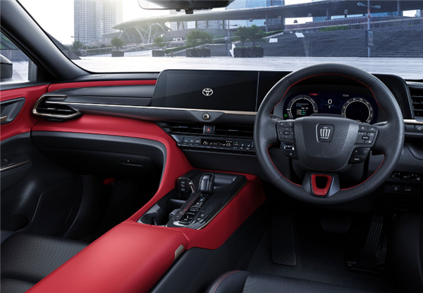 續(xù)航超過1200km！皇冠SPORT插混版公布：搭載2.5L發(fā)動機+電機