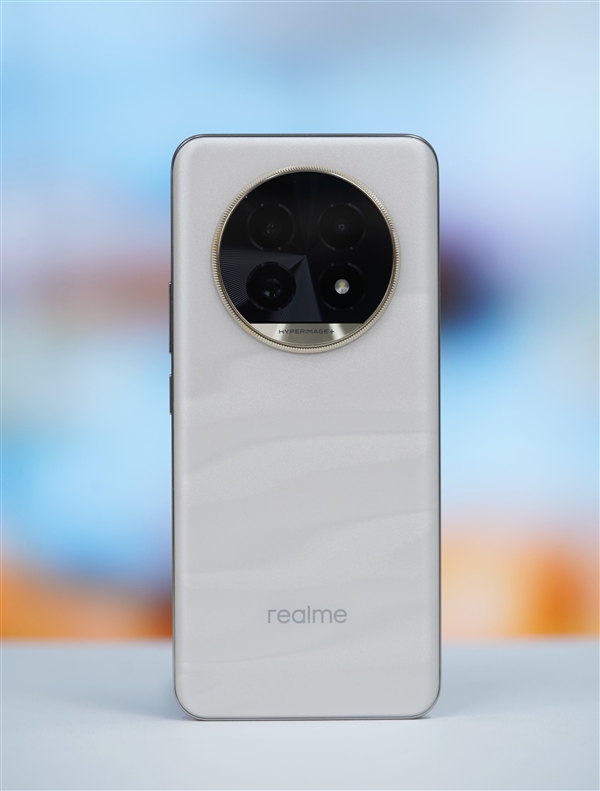 首發(fā)全新索尼超光影潛望長焦！真我13 Pro+圖賞