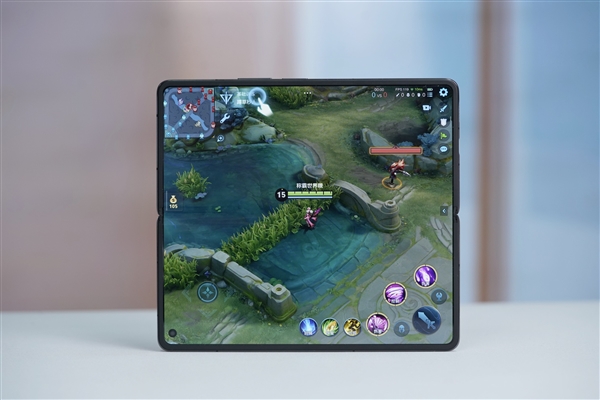 僅226g輕薄大折疊！小米MIX Fold 4圖賞