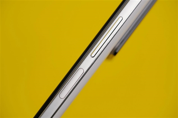 天璣8200同檔唯一2K屏！Redmi K60E晴雪圖賞