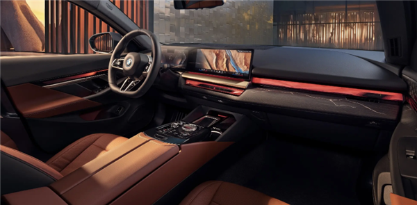 7系同款內(nèi)飾：寶馬新5系細(xì)節(jié)曝光 選它還是奔馳E