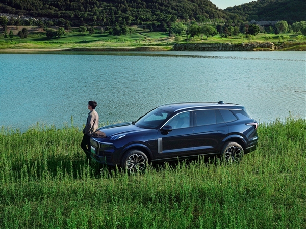 28.99萬元買“沃爾沃XC90” 領克09大五座版上市：用上2.0T插混