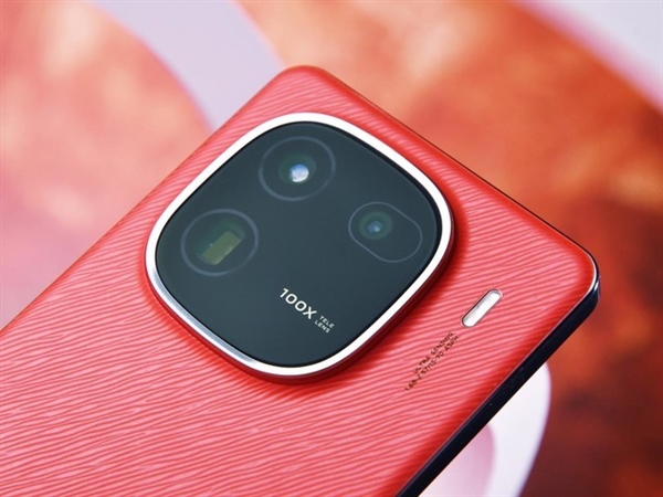 首款擁有潛望長(zhǎng)焦的驍龍8 Gen3旗艦！iQOO 12上手