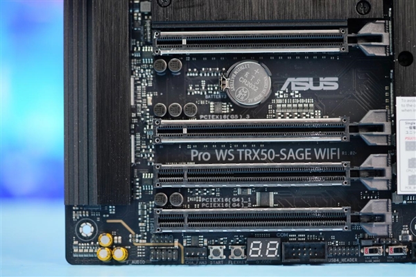 36相極致供電！華碩Pro WS TRX50-SAGE WIFI主板圖賞