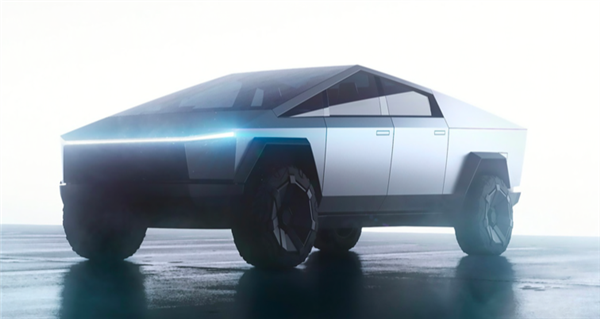 馬斯克開著Cybertruck兜風(fēng) 答應(yīng)網(wǎng)友加炮塔