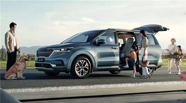 國產車企開始卷MPV 豐田加價提車的美夢快做完了？