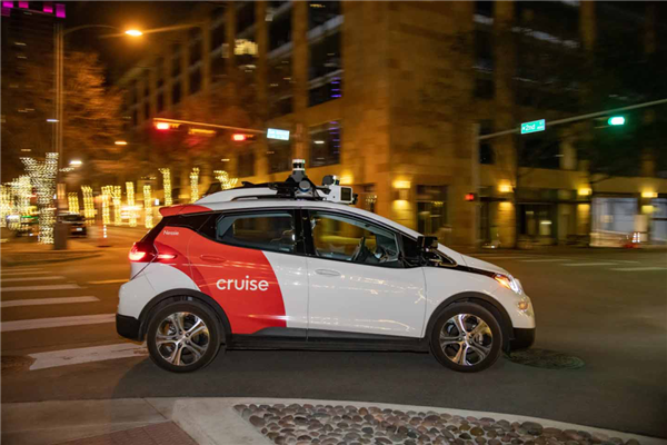 硅谷無(wú)人車(chē)遇險(xiǎn)！Cruise突發(fā)停產(chǎn) 執(zhí)照剛被吊銷(xiāo)
