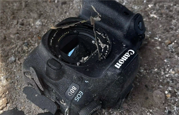 實(shí)拍“星艦”發(fā)射失敗后現(xiàn)場：發(fā)射臺(tái)報(bào)廢、地面影像設(shè)備盡毀