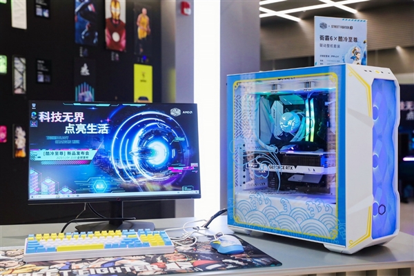 酷冷至尊機電散新品齊發(fā)：10萬的電競艙、4.3萬的液冷主機、3萬的“鞋子”