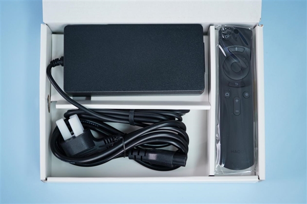 550CVIA流明同價(jià)位最亮！哈趣K2投影儀圖賞