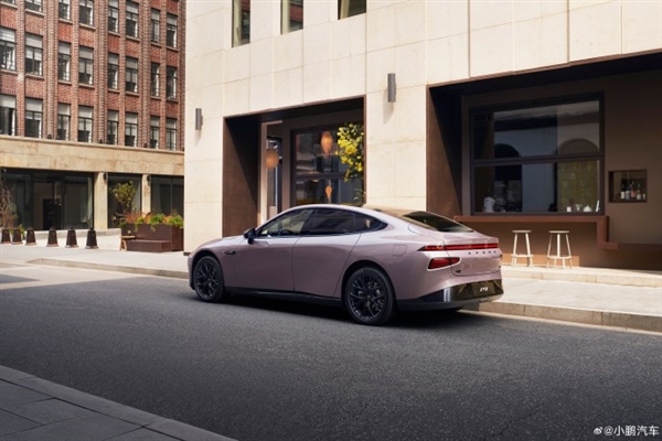 新增兩種配色+剪刀門！小鵬P7i鵬翼版單電機版亮相