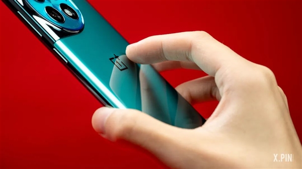 一加Ace 2 Pro：能成為2999元的王者嗎？選它還是紅米K60？