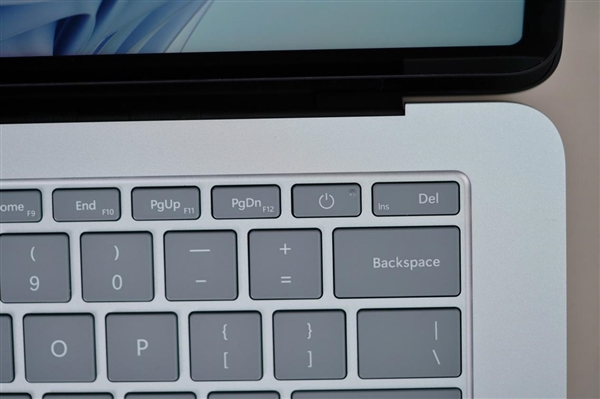 1.9萬旗艦Windows本！微軟Surface Laptop Studio 2圖賞